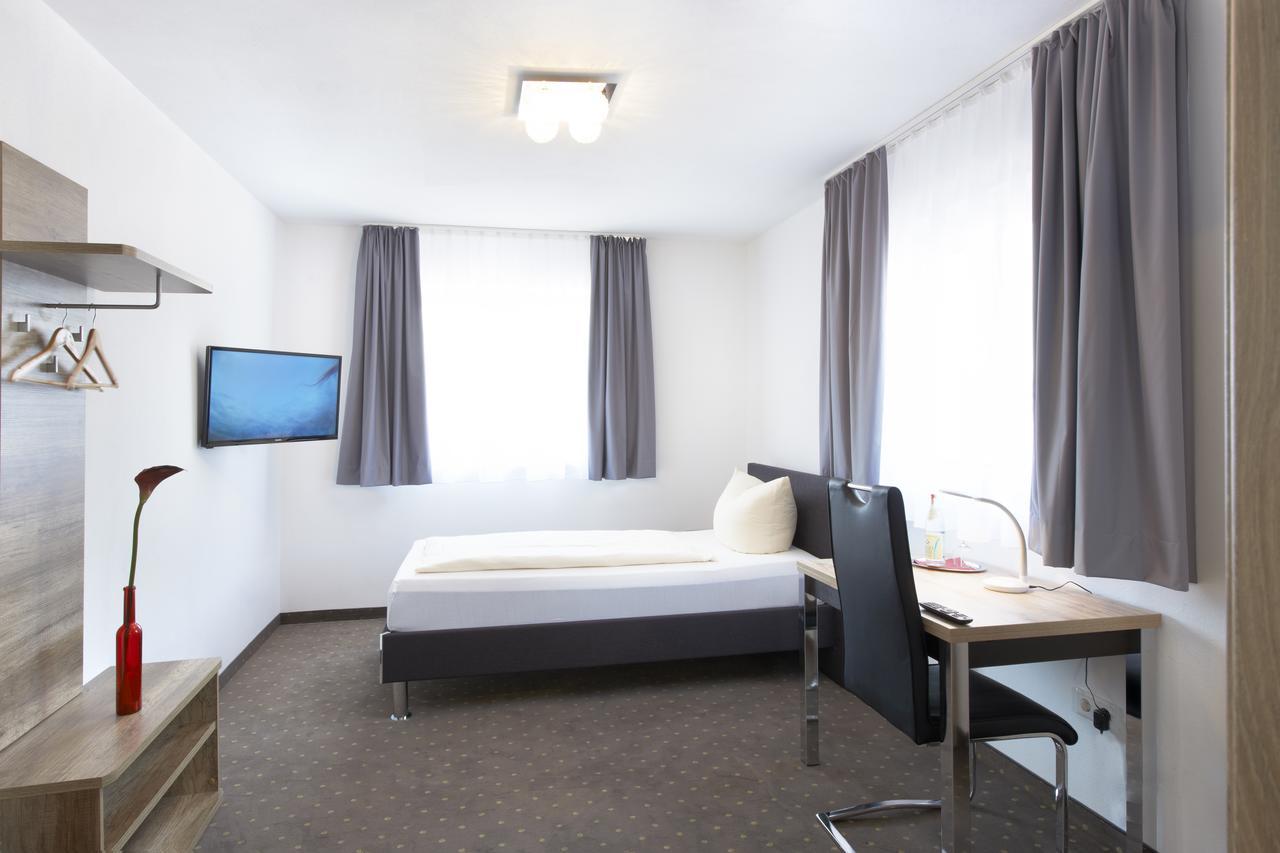 Hotel New In Gaimersheim 外观 照片